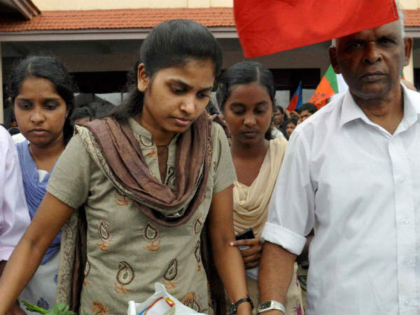 ಅಪ್ಪ ಅಮ್ಮನ ಮಡಿಲಲ್ಲಿ ನಿರಾಳ ಭಾವ