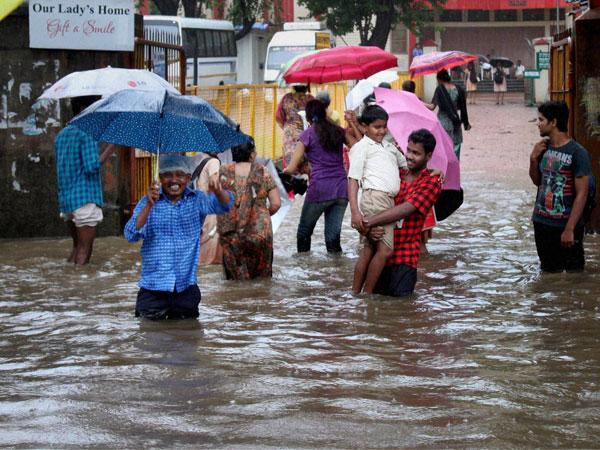 ಒಂದೆಡೆ ಸಂಕಷ್ಟ, ಮತ್ತೊಂದೆಡೆ ಖುಷಿ