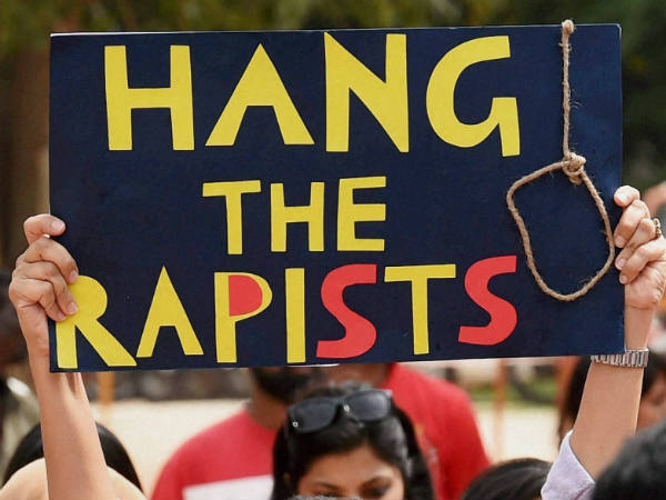 ಅತ್ಯಾಚಾರಿಗಳನ್ನು ಗಲ್ಲಿಗೇರಿಸಿ