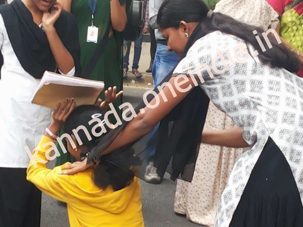 ಬೀದಿ ನಾಟಕ ಪ್ರದರ್ಶನ