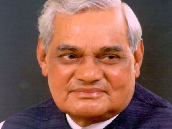 ವಿದೇಶದಲ್ಲಿ ಆಯಾಯ ಧರ್ಮದ ಮೂಲಕ ಕಲಾಪ ಆರಂಭ