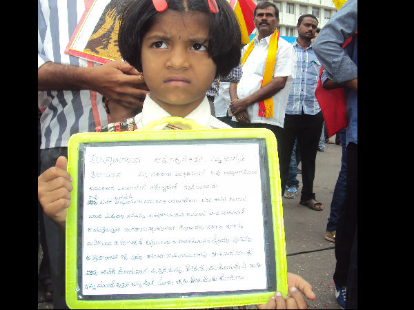  ಶಾಲೆಗೆ ಇನ್ನು ಮುಂದೆ ಚಾಕು!