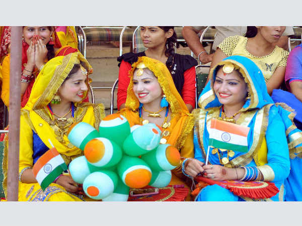 ಪಟಿಯಾಲಾದಲ್ಲಿ ಯುವತಿಯರ ಸಂಭ್ರಮ