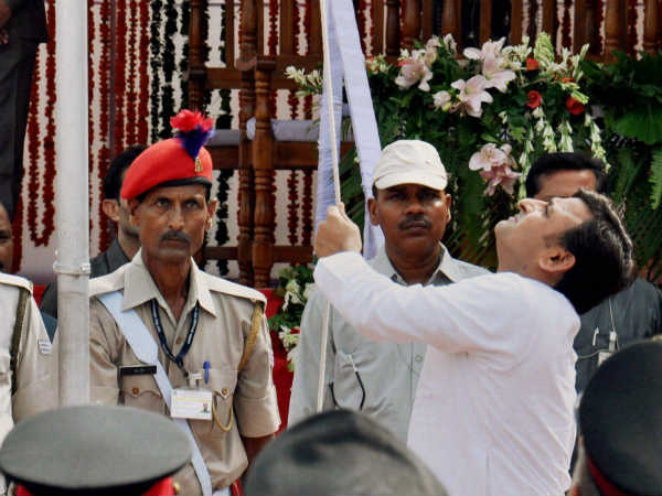 ಮುಖ್ಯಮಂತ್ರಿಯಿಂದ ಧ್ವಜಾರೋಹಣ