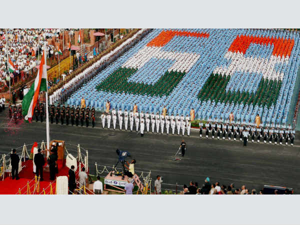 ಮೋದಿಯಿಂದ ಧ್ವಜಾರೋಹಣ
