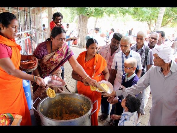 ಸಪ್ತಗಿರಿ ಒಡೆಯನ ದರ್ಶನಕ್ಕೆ ನೂಕುನುಗ್ಗಲು 