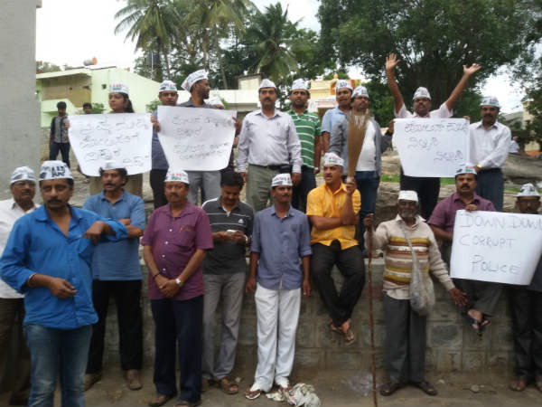 ಯುವಕನ ಕುಟುಂಬಕ್ಕೆ ಸಾಂತ್ವನ ಹೇಳಿದರು