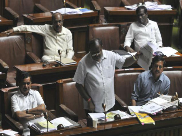 ಪಟ್ಟಿಯಲ್ಲಿ ಮಾಜಿ ಮುಖ್ಯಮಂತ್ರಿಗಳೂ ಇರುವುದು ವಿಪರ್ಯಾಸ