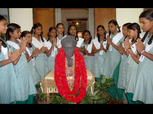 ಗುರುಗಳ ಮಹತ್ವ ಕಡಿಮೆಯಾಗುತ್ತಿದೆಯೆ?