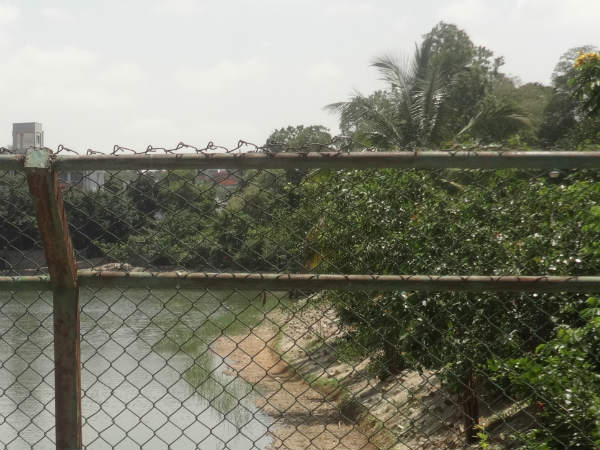 ಪ್ರತ್ಯೇಕ ವಾಕಿಂಗ್ ಪಾತ್