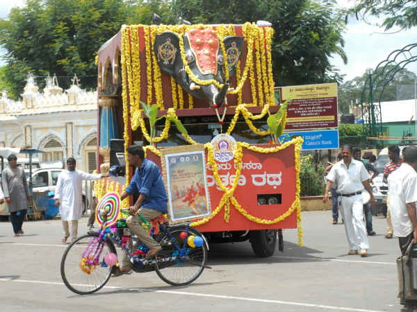 ಜಂಬೂ ಸವಾರಿ ಮಾದರಿಯ ರಥ