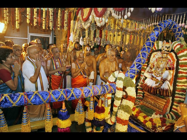 ಶ್ರೀಕೃಷ್ಣ ಸ್ವರೂಪಿಯಾಗಿ ತಿಮ್ಮಪ್ಪ