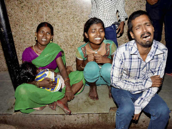 ಮುಗಿಲು ಮುಟ್ಟಿದ ಜನರ ಅಳು