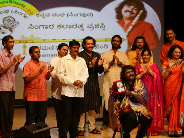 Pravin Godkhindi flute mesmerizes Singapore