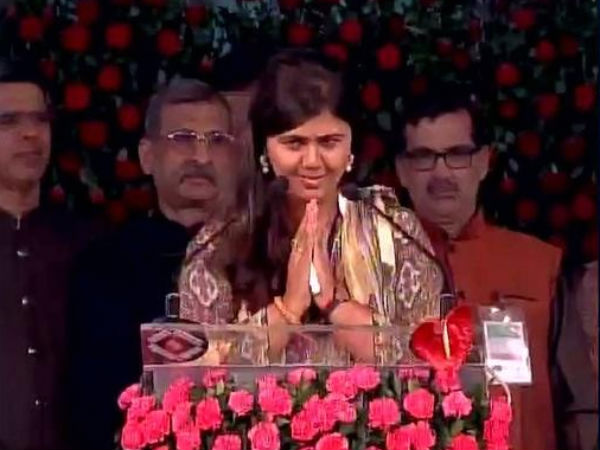 ಕ್ಯಾಬಿನೆಟ್ ಸೇರಿದ ಪಂಕಜಾ ಮುಂಡೆ