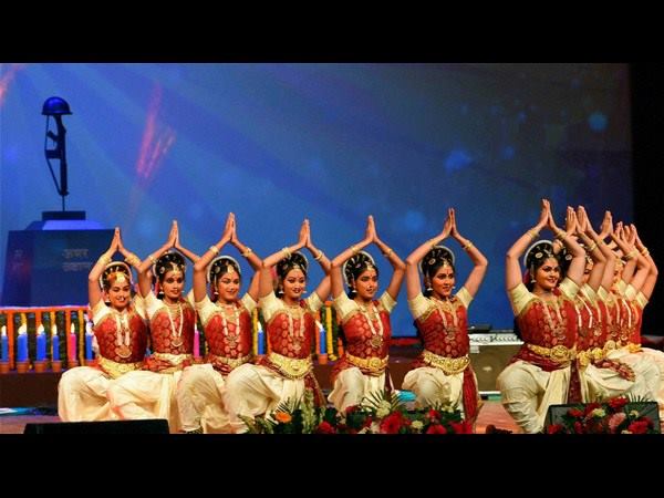 ವಿದ್ಯಾರ್ಥಿಗಳ ನೃತ್ಯ