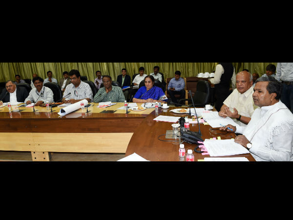 ಅಧಿಕಾರಿಗಳು ಸರಿಯಿಲ್ಲ ಎಂದರೆ ಸರ್ಕಾರ ಹೊಣೆ?