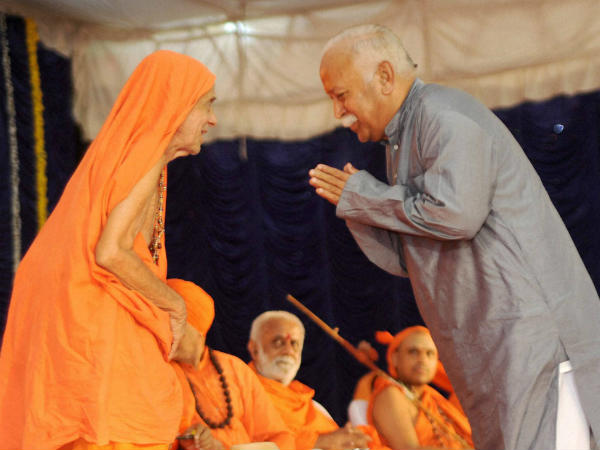 ಪೇಜಾವರ ಶ್ರೀ ಆಶೀರ್ವಾದ