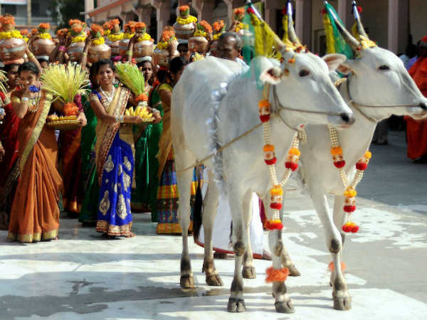 ಪೂರ್ಣಕುಂಭ ಸ್ವಾಗತ