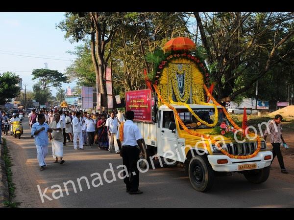 ಭಜನಾ ಮಂಡಳಿ ವತಿಯಿಂದ ಈ ಪಾದಯಾತ್ರೆ