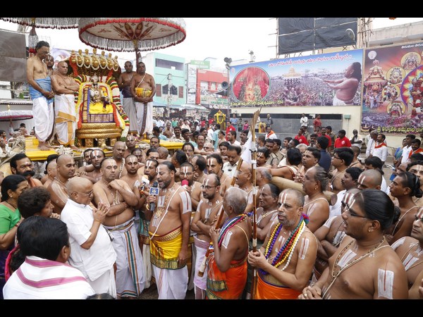 ಧ್ವಜ ಅವರೋಹಣದೊಂದಿಗೆ ಮುಕ್ತಾಯ