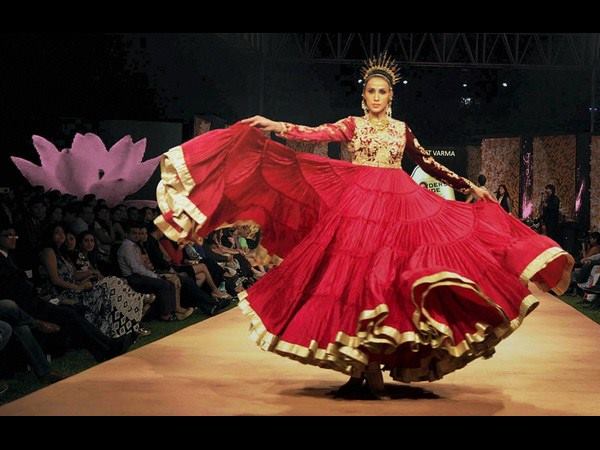 ಫ್ಯಾಷನ್ ಶೋ ಫ್ಯಾಷನ್ ಶೋ