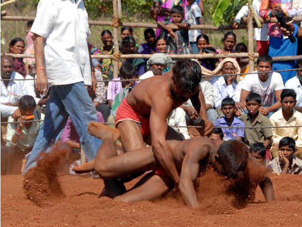 ಕುಸ್ತಿ ವೀರರ ಪ್ರದರ್ಶನ