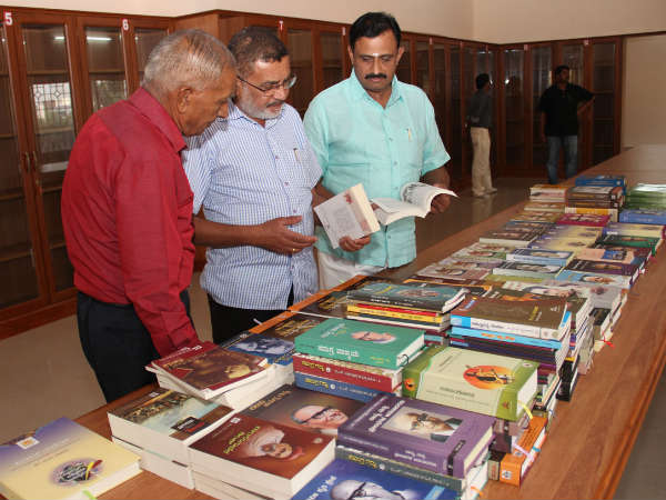 Netaji birthday : Free E-library for govt school students