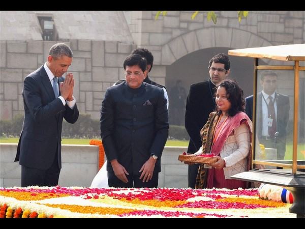 ಗಾಂಧೀಜಿಗೆ ನಮನ ಸಲ್ಲಿಸಿದ ಒಬಾಮಾ