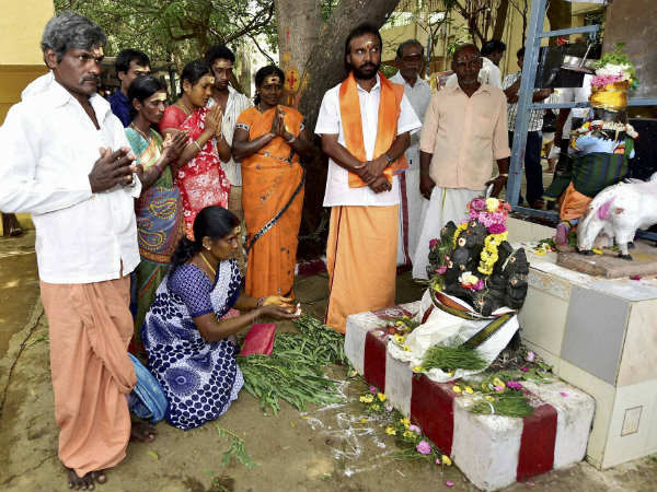 ಮಾತೃಧರ್ಮಕ್ಕೆ ವಾಪಸ್