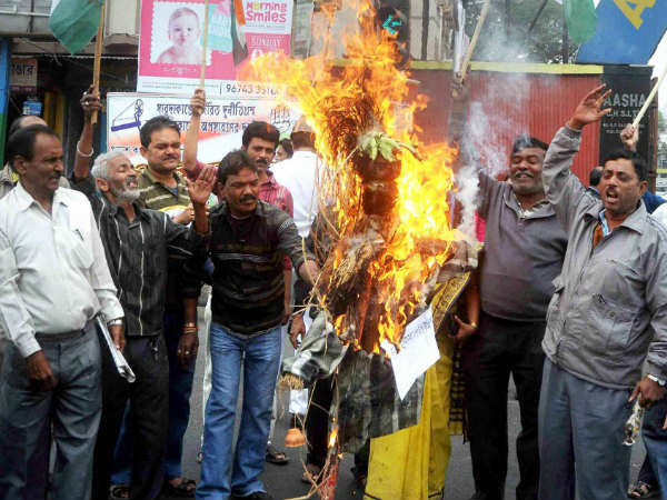 ಪ್ರತಿಕೃತಿ ದಹನ