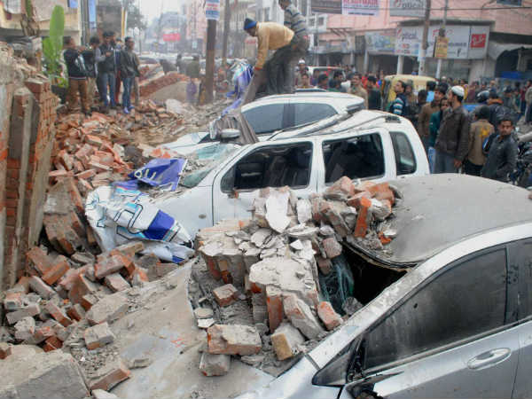 ಕಾರು ನಜ್ಜುಗುಜ್ಜು