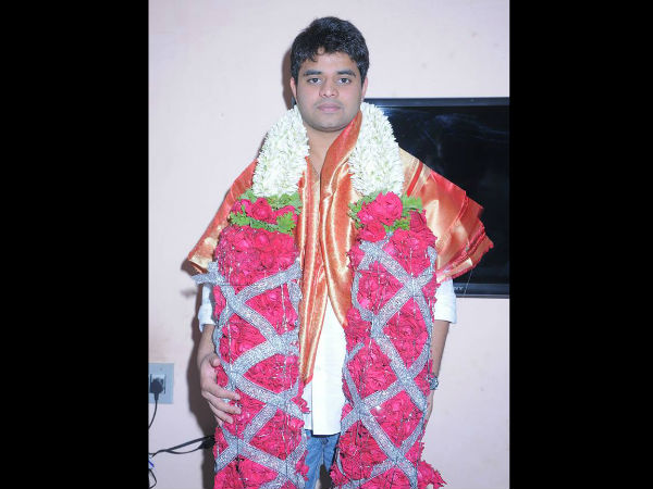ಯುವ ಘಟಕದ ಅಧ್ಯಕ್ಷನ ಪಟ್ಟ