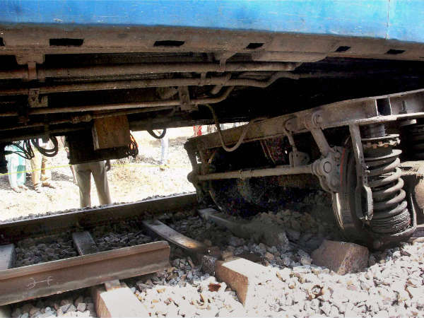 ಹಳಿಯ ಮೇಲೆ ಬಂಡೆ ಬಿದ್ದಿದ್ದು ಕಾರಣ