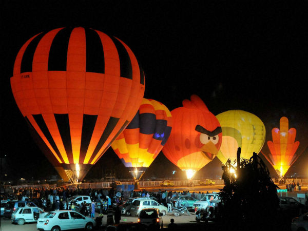 ಬಿಸಿ ಗಾಳಿ ಬಲೂನ್ ಆನಂದ