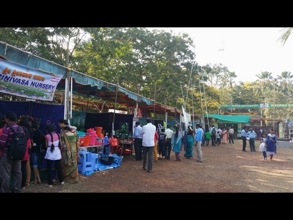 ಅಂಗಡಿಗಳು