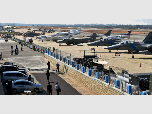 ಬೆಂಗಳೂರಲ್ಲಿ ಯುದ್ಧ ವಿಮಾನ