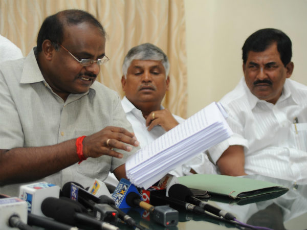 ಶ್ರೀಮಂತರ ಹೊರೆ ಇಳಿಸಿದ್ದಾರೆ