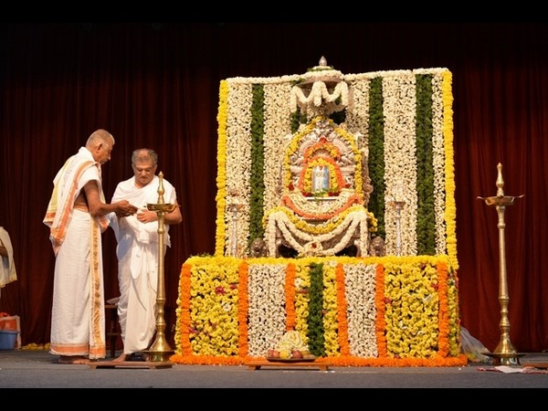 ವೀರೇಂದ್ರ ಹೆಗ್ಗಡೆರಿಂದ ಭಕ್ತರಿಗೆ ಕಿವಿ ಮಾತು