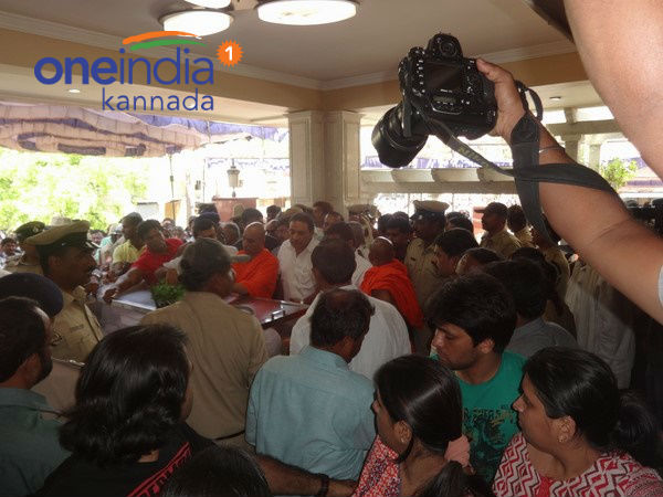 ನಿರ್ಮಲಾನಂದ ಸ್ವಾಮೀಜಿ ನಮನ