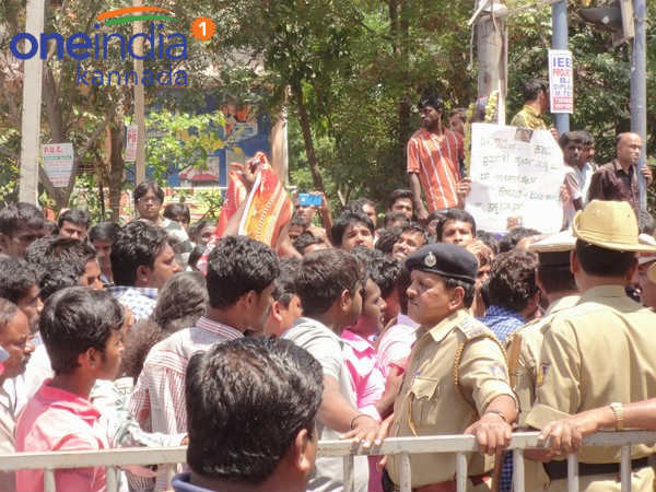 ನೂಕು ನುಗ್ಗಲು