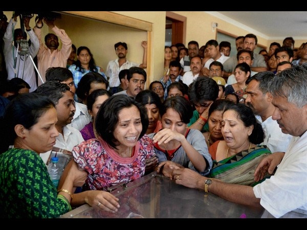 ಕಣ್ಣೀರಿಗೆ ಉತ್ತರವೇನು?