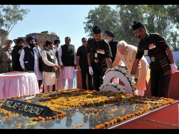 ಸ್ಮಾರಕಕ್ಕೆ ನಮನ