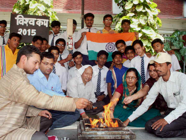 ಹೋಮ ಹವನಕ್ಕೆ ಕೊನೆಯಿಲ್ಲ ಹೋಮ ಹವನಕ್ಕೆ ಕೊನೆಯಿಲ್ಲ