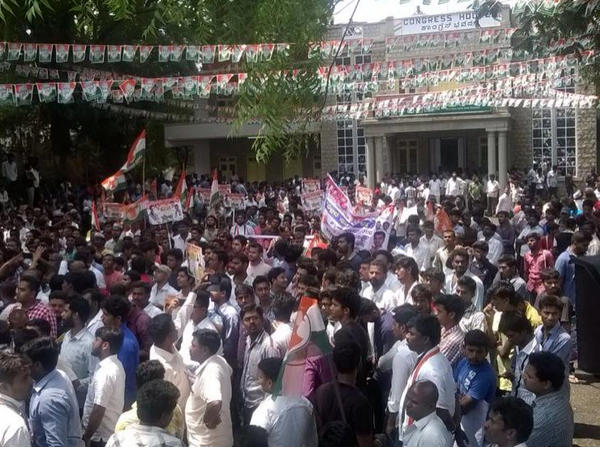 ಮೋದಿ ನಮಗೂ ಪ್ರಧಾನಿ ಭೇಟಿಯಾಗಲು ಬಿಡಿ