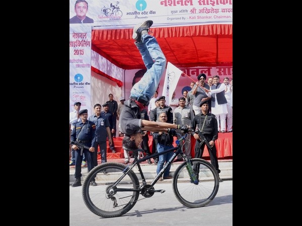 ಸರ್ಕಸ್ ನಮಗೂ ಬರುತ್ತೇ..