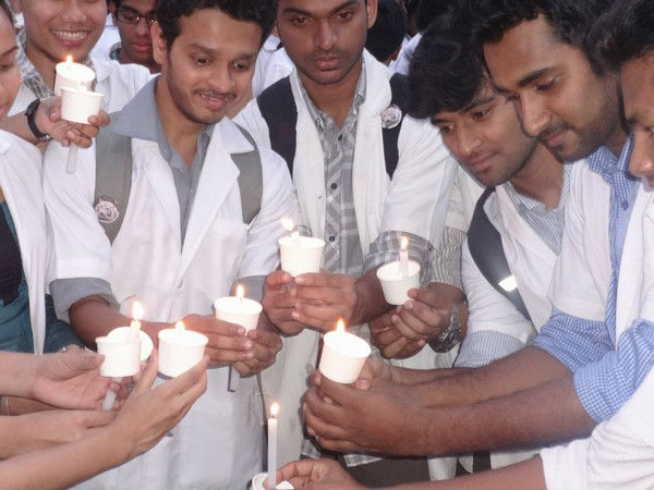 ಬೇರೆ ರಾಜ್ಯಗಳನ್ನು ನೋಡಿ