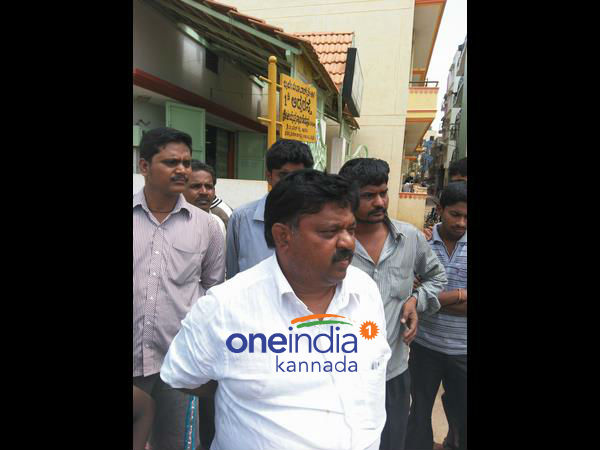 ನಮ್ಮದೇನು ತಪ್ಪಿಲ್ಲ, ನಿಜ ಕಳ್ಳರನ್ನು ಹಿಡೀರಿ..