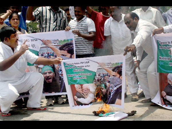 ಬೆಂಗಳೂರಿನಲ್ಲಿ ಕಾಂಗ್ರೆಸ್ ಕಾರ್ಯಕರ್ತರ ಪ್ರತಿಭಟನೆ
