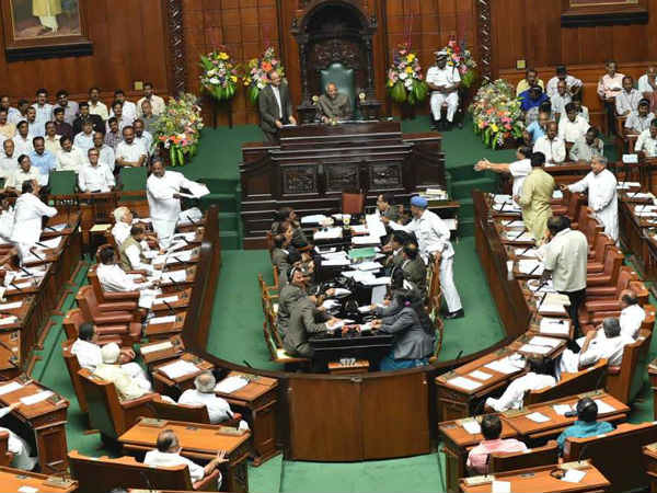 ವಿಧಾನಸಭೆಯಲ್ಲಿ ವಿಧೇಯಕ ಮಂಡನೆ